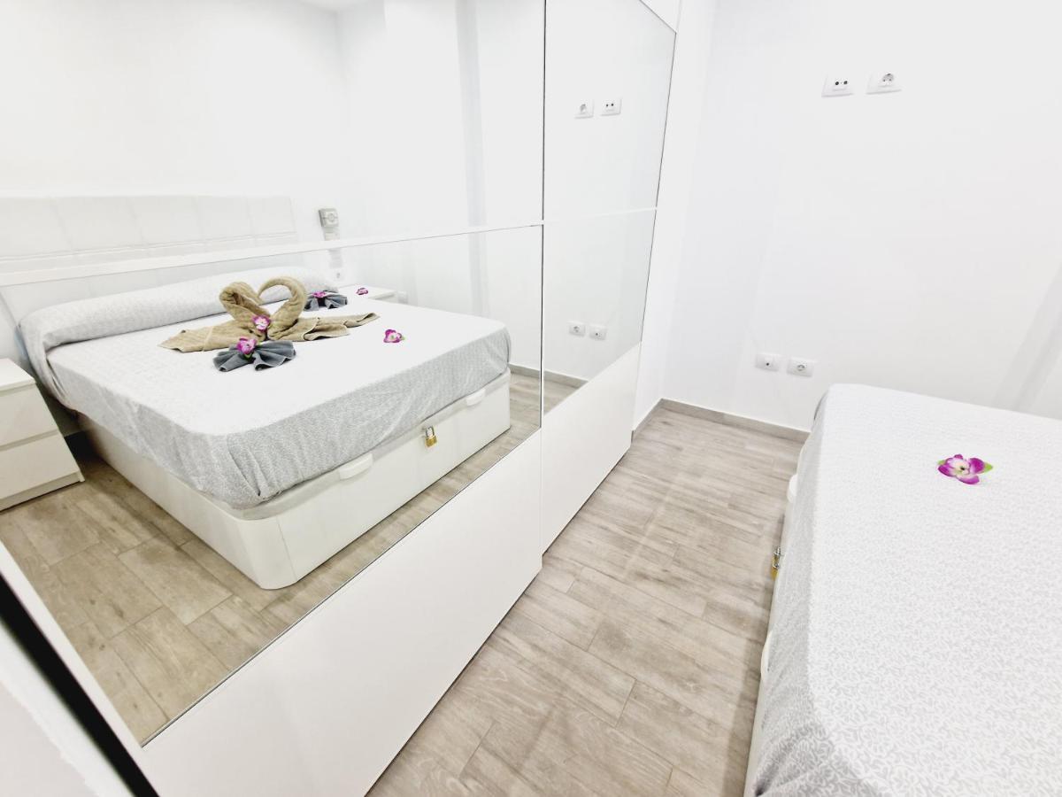 Luxury San Marino Apartment & Pool View Los Cristianos  Kültér fotó